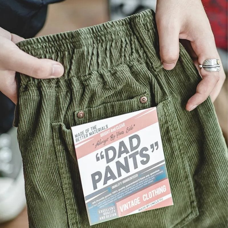 Schicke grüne Cordhosen für Männer